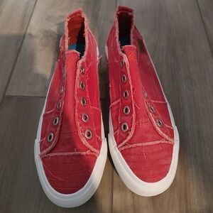 Slip on canvas